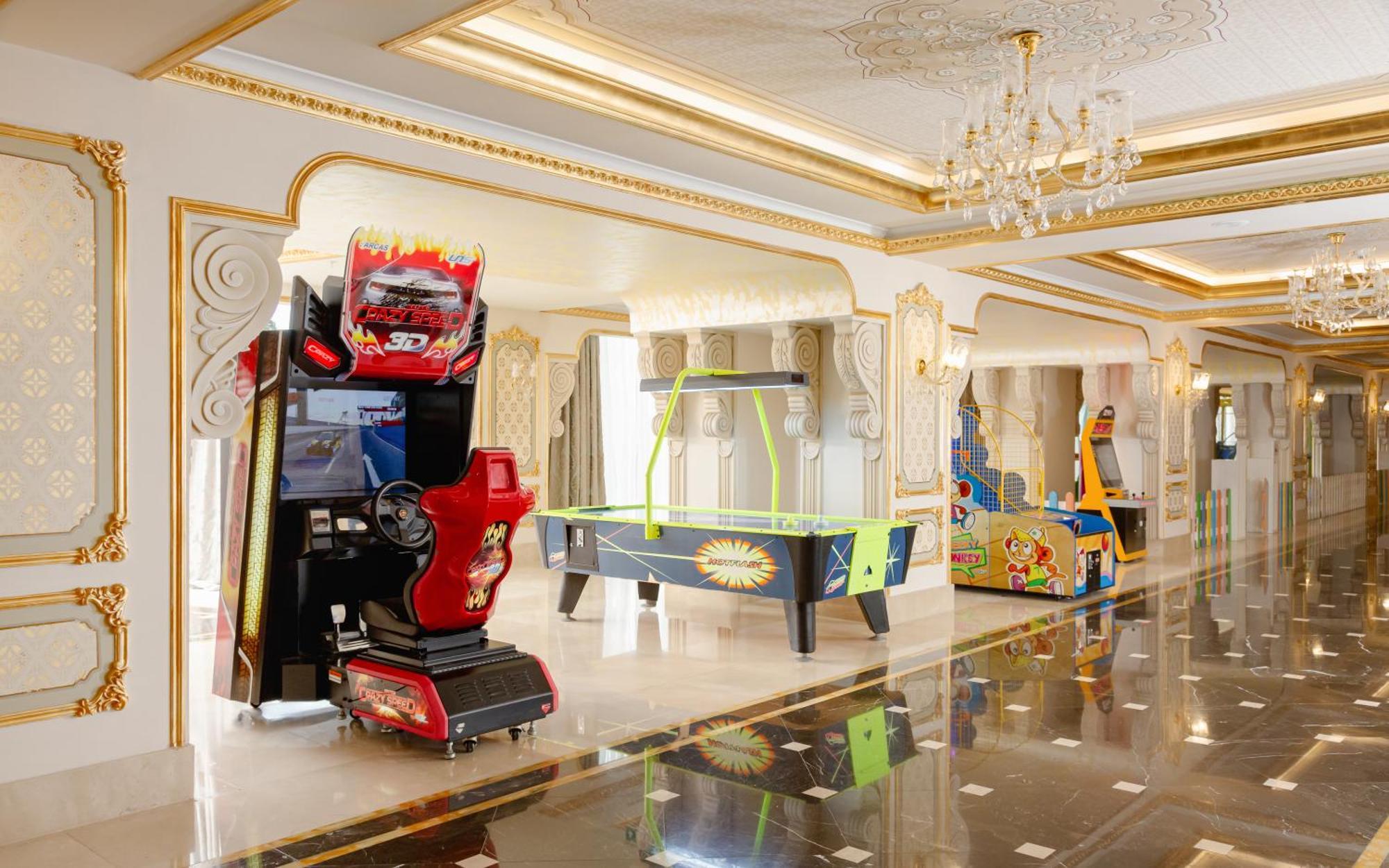 Shamakhi Palace Sharadil Seredil Εξωτερικό φωτογραφία The arcade at the hotel