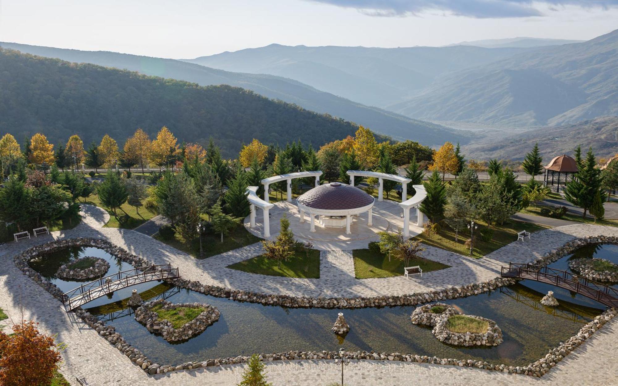 Shamakhi Palace Sharadil Seredil Εξωτερικό φωτογραφία The center of the town