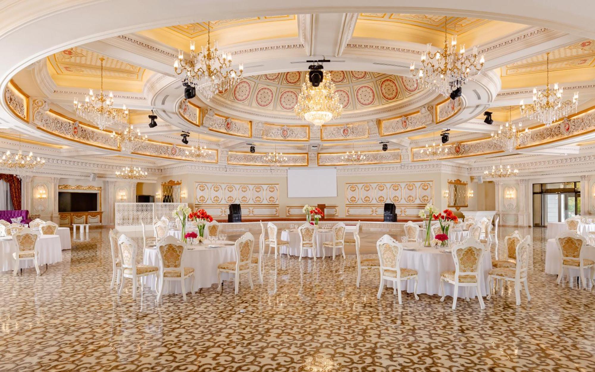 Shamakhi Palace Sharadil Seredil Εξωτερικό φωτογραφία The ballroom